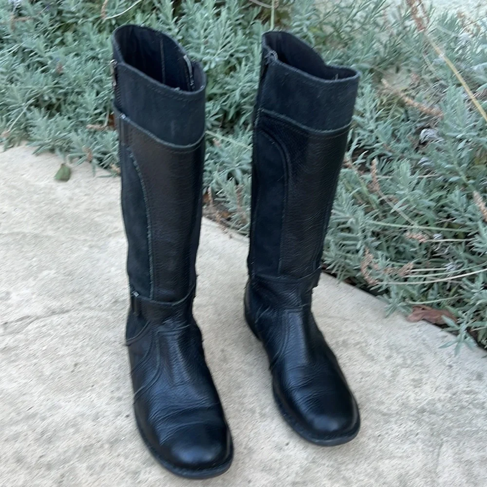 Clarks  Whistle Whey Black Zip up Boot Women's Size 8.5